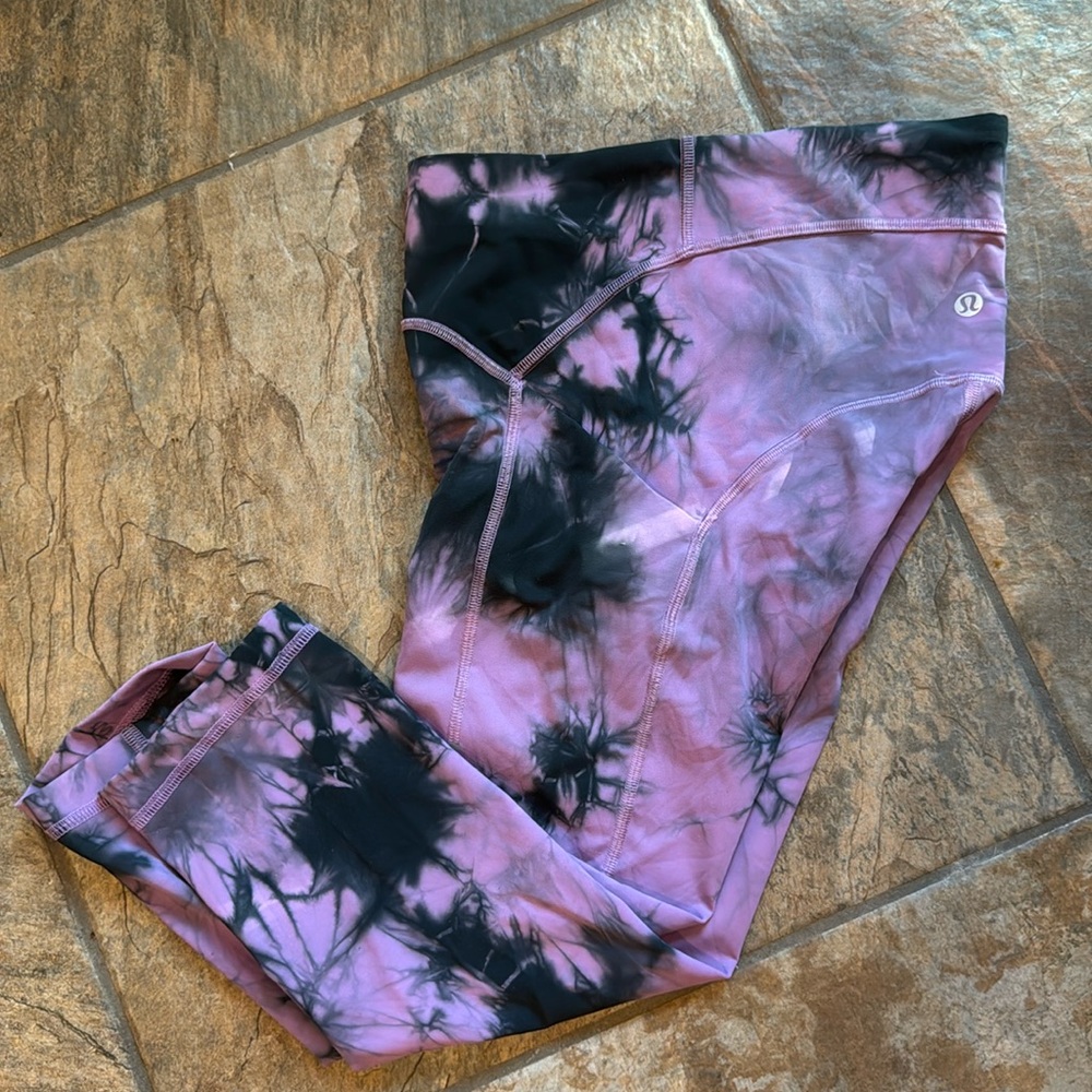 Lululemon leggings with pockets